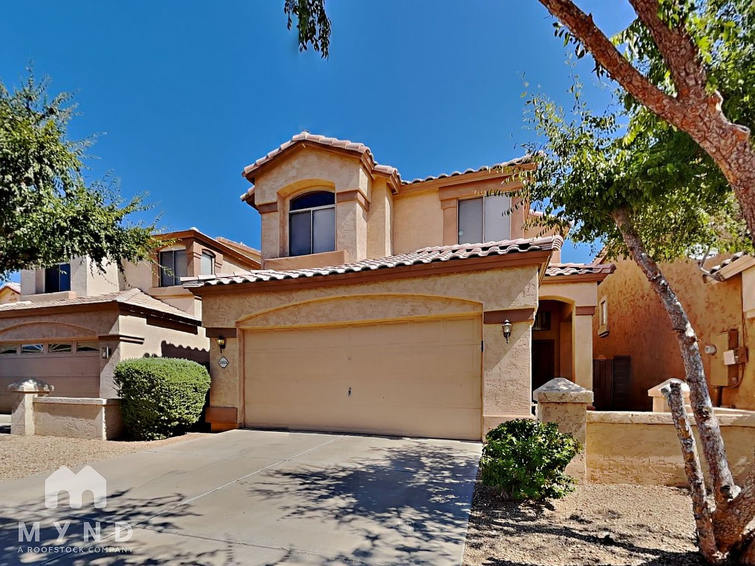 10524 W Almeria Rd Avondale, AZ 85392 photo 2