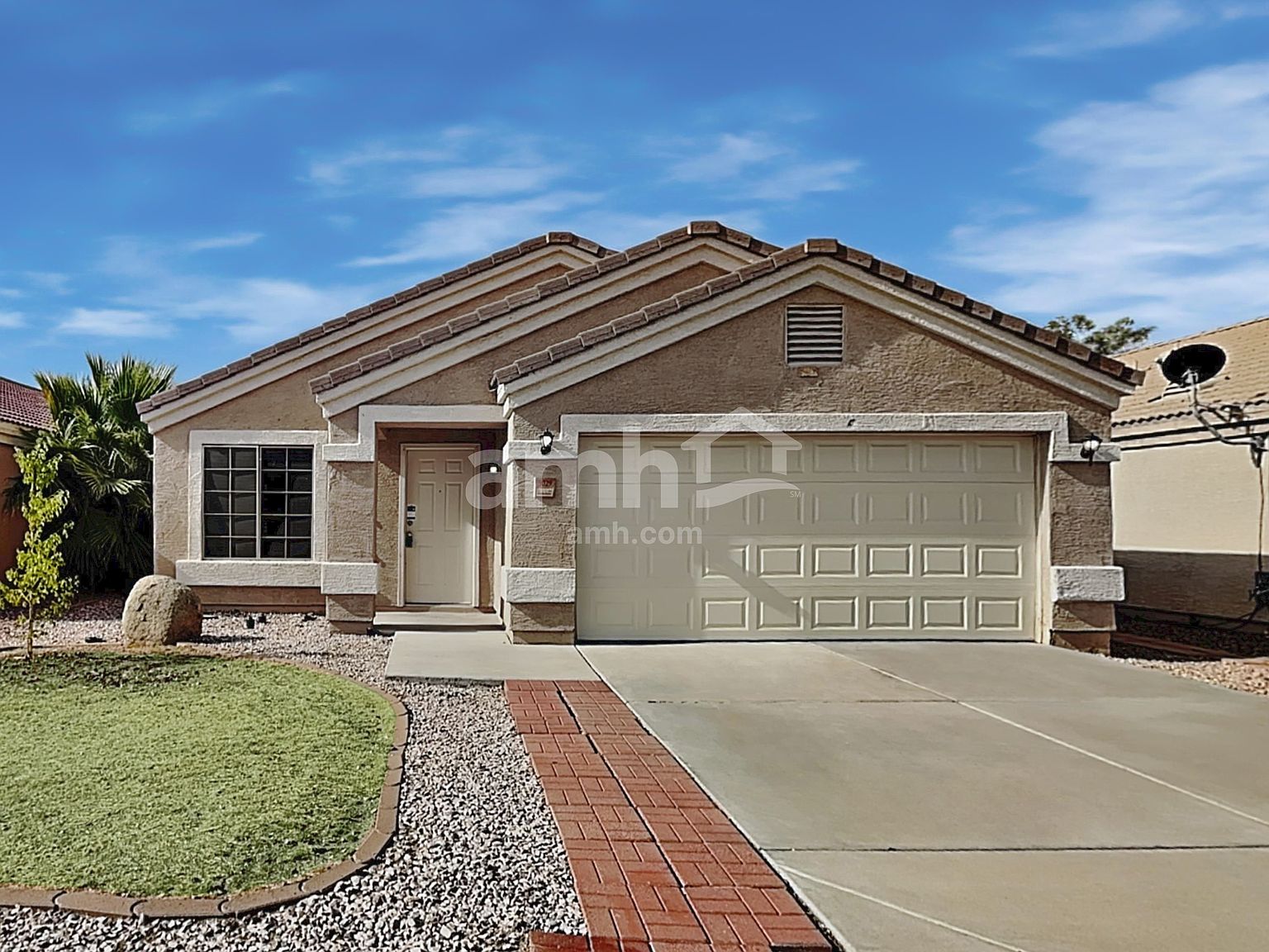 9029 W Avalon Dr Phoenix, AZ 85037 photo 2