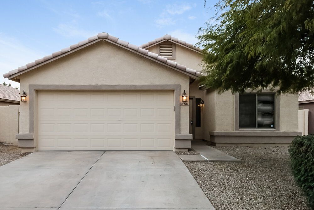 2213 W St Charles Ave Phoenix, AZ 85041 photo 2