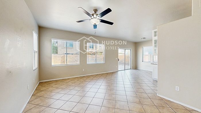 4018 W Irwin Ave photo 5