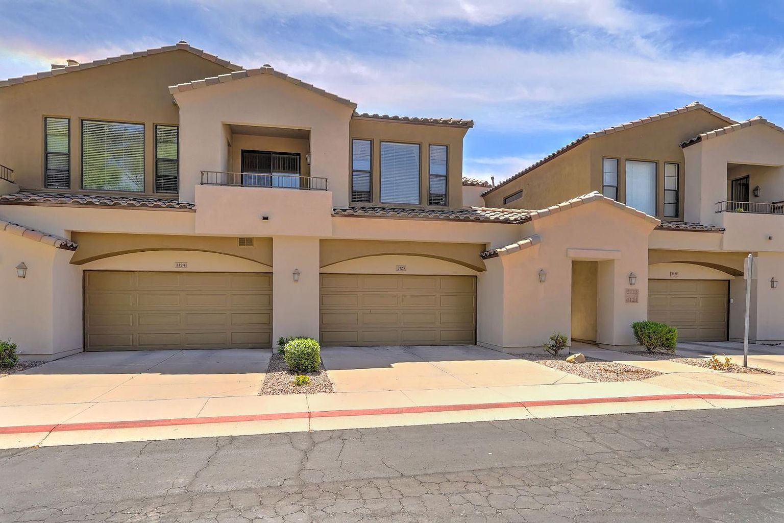3131 E Legacy Dr 2123 photo 2
