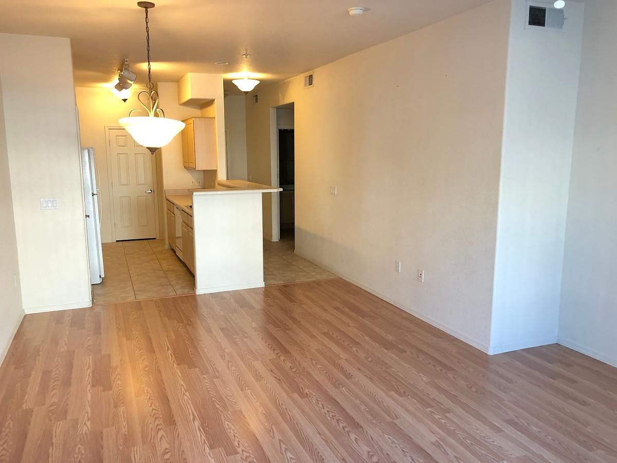 435 W RIO SALADO Parkway photo 5