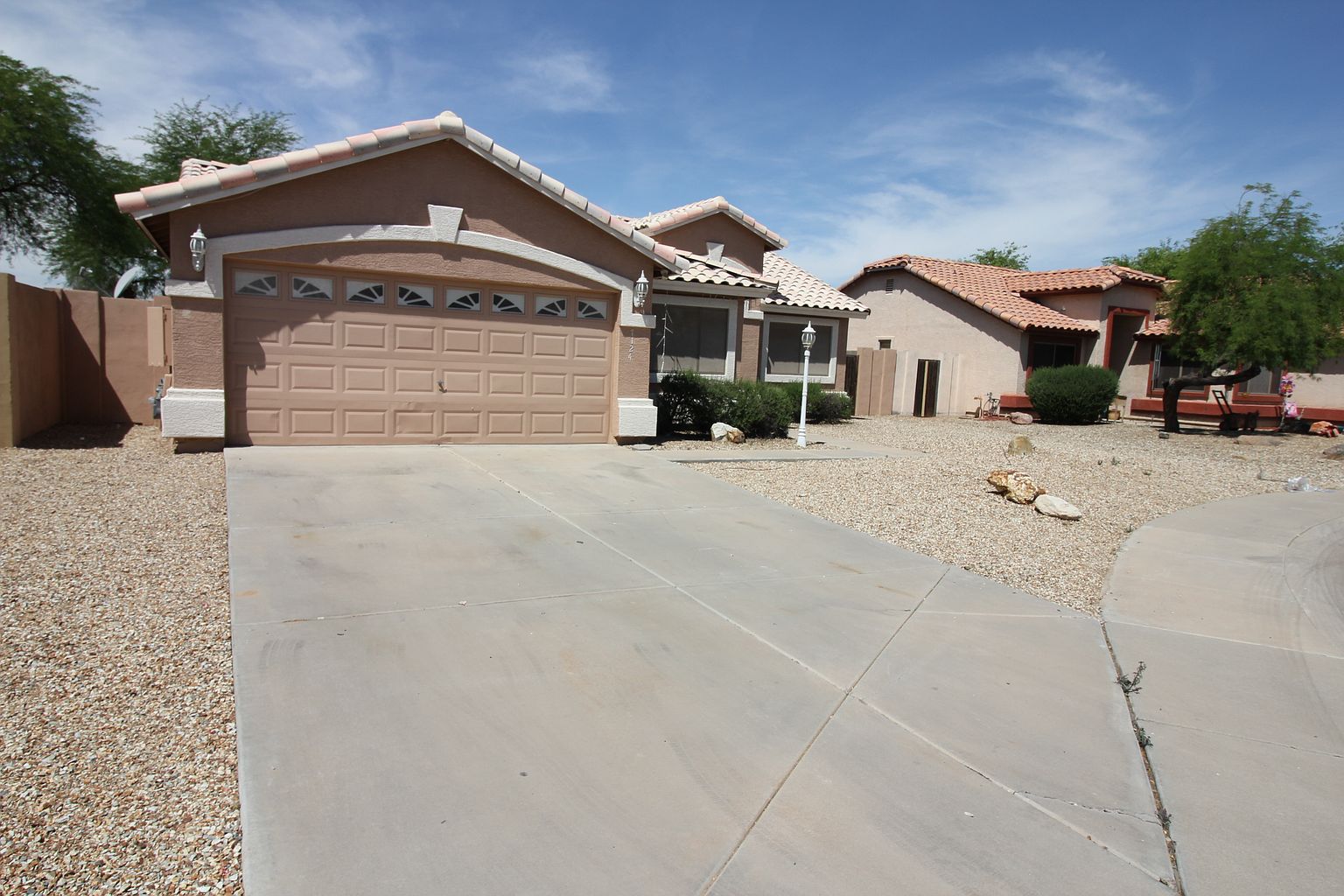 7124 N 77th Dr photo 3