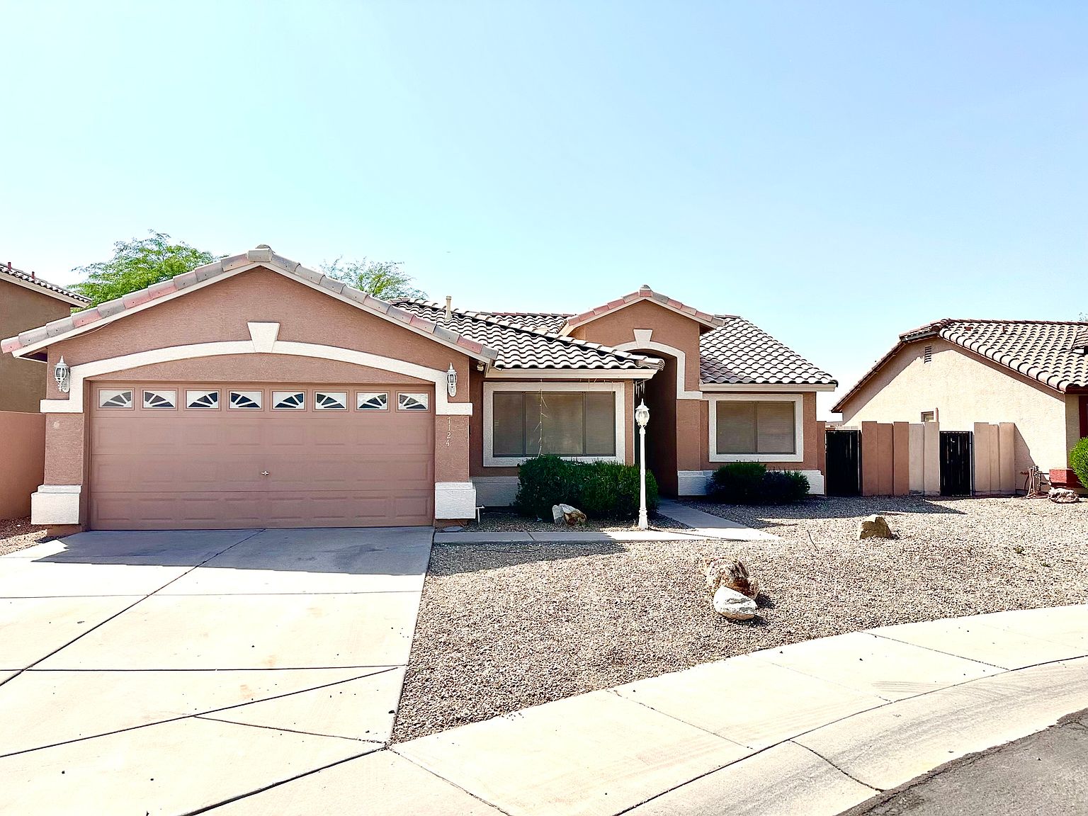 7124 N 77th Dr photo 4