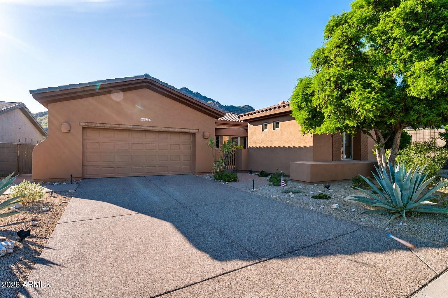 12704 N 145th Way photo 4