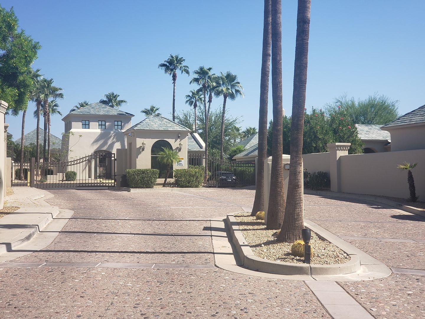 16540 E El Lago Blvd photo 2