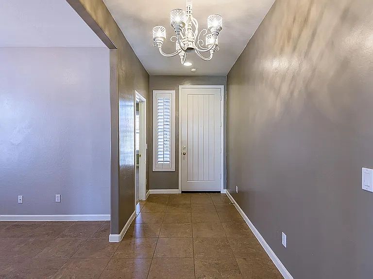 3363 W Owens Way photo 2