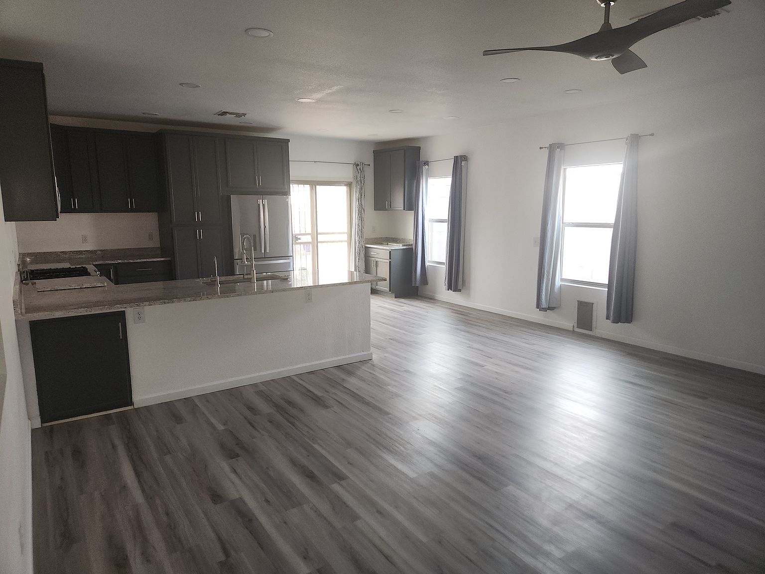 3028 W Desert Vista Trl photo 4