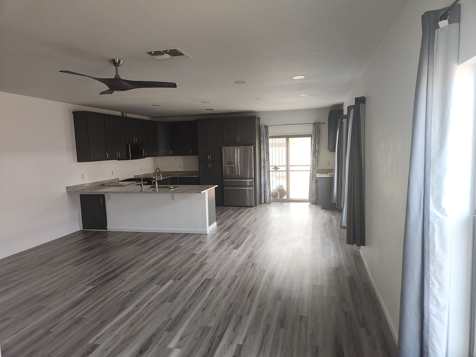 3028 W Desert Vista Trl photo 2