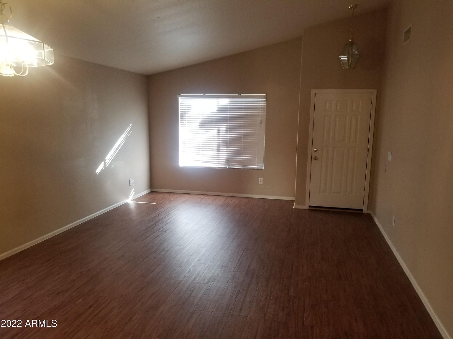 2444 W Blue Sky Dr Phoenix, AZ 85085 photo 2