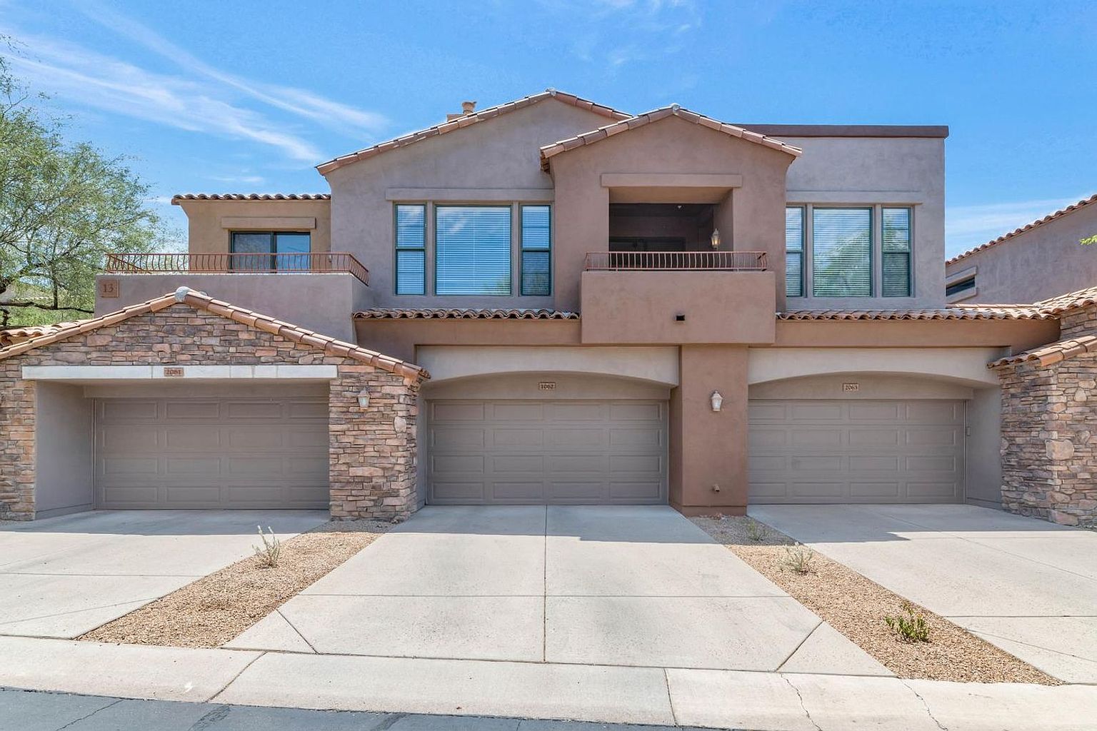 19550 N Grayhawk Dr photo 4