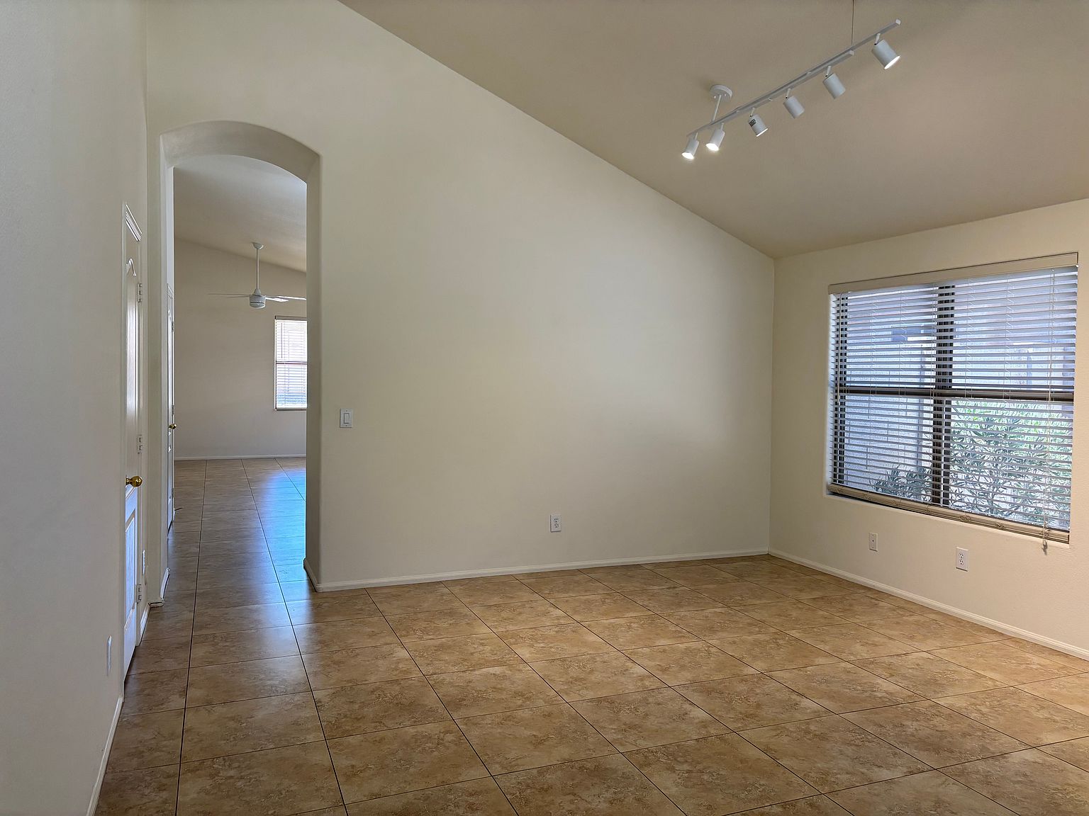 20901 N 37th Way photo 2