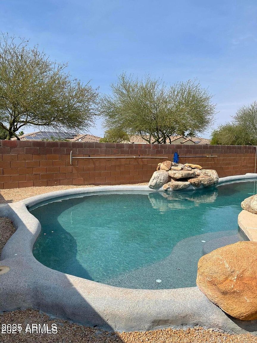 16804 W Northampton Rd Surprise, AZ 85374 photo 2