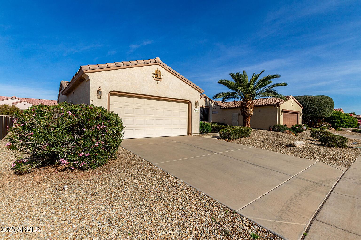 15448 W Moonlight Way Surprise, AZ 85374 photo 4
