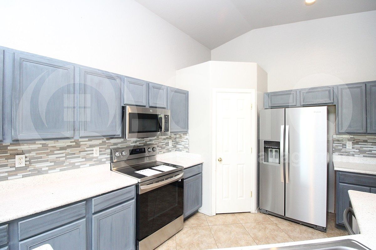 5406 W Ian Dr photo 3