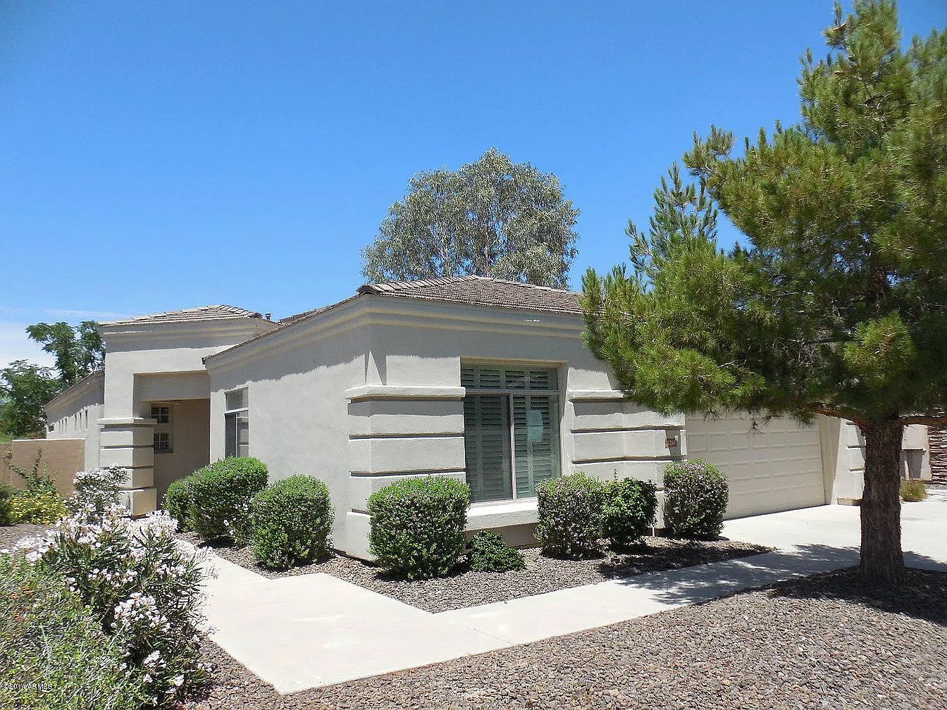 2214 E Constance Way photo 3
