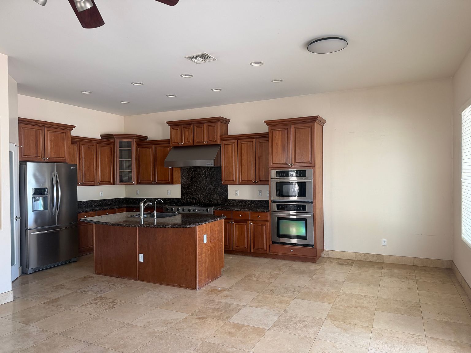 2214 E Constance Way photo 4