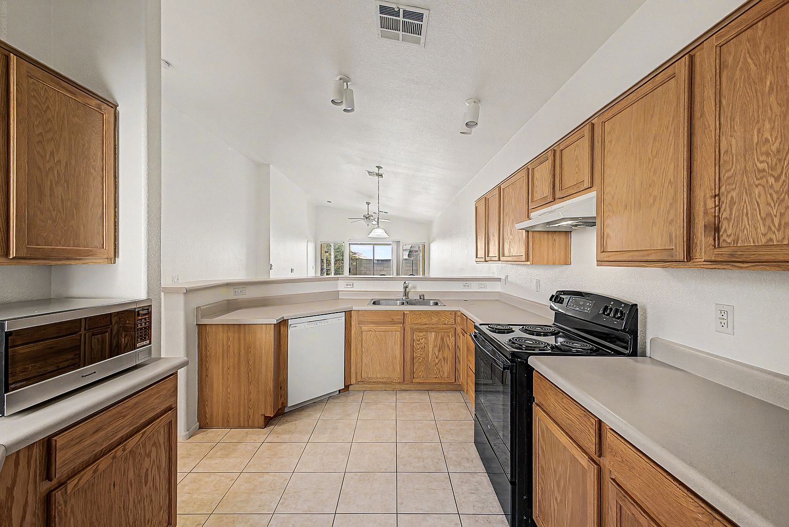 32 N Eaton Pl photo 4