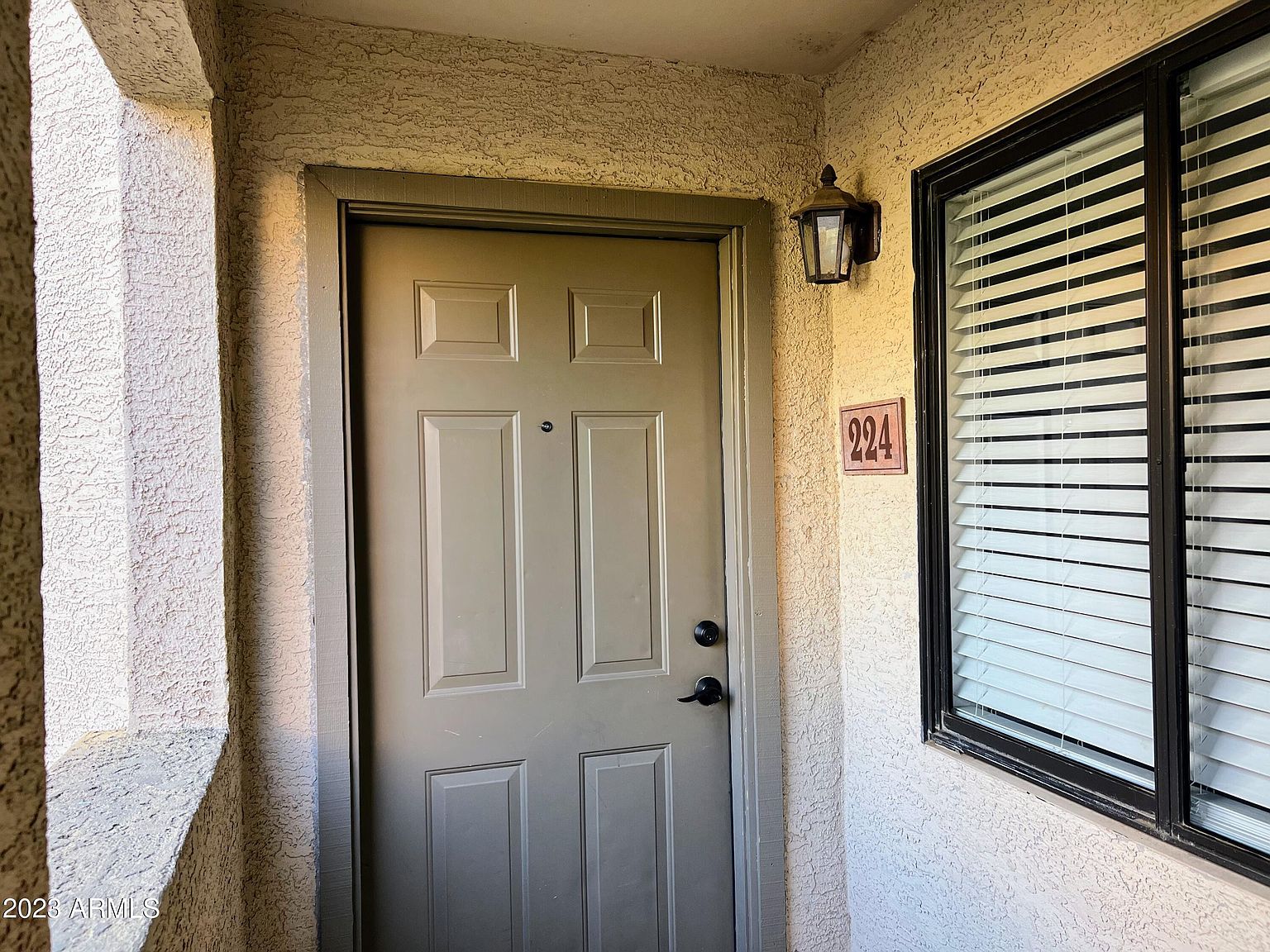 1287 N Alma School Rd Chandler, AZ 85225 photo 2