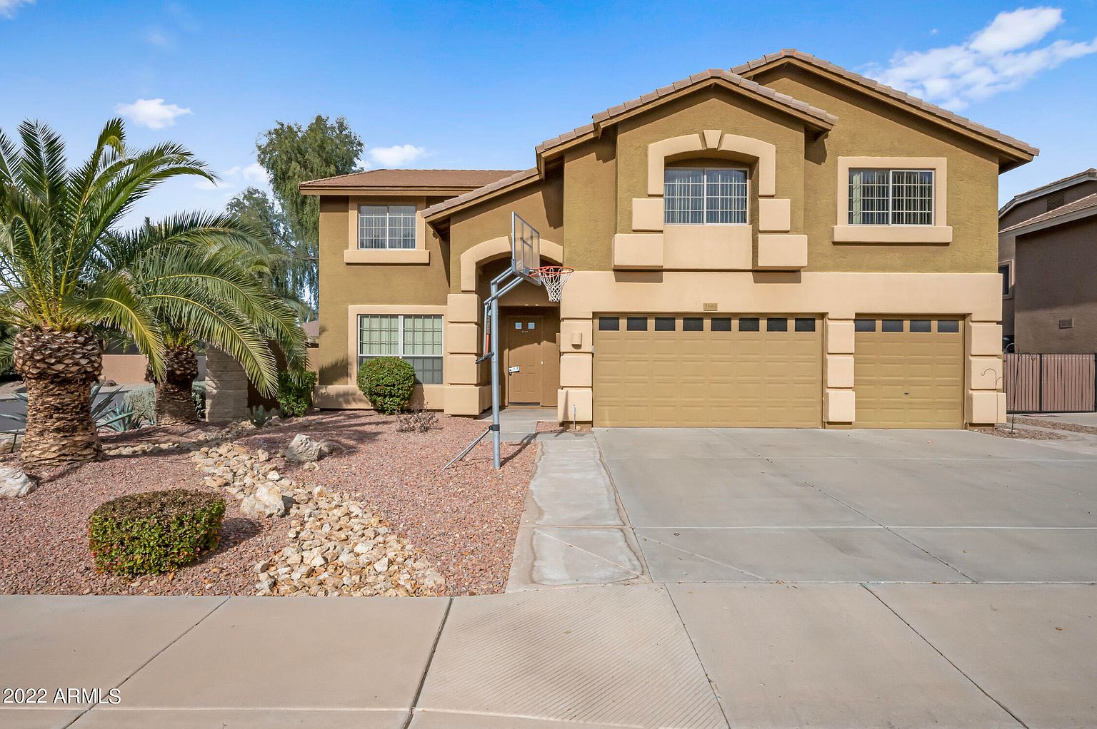 2684 E Birchwood Pl photo 2