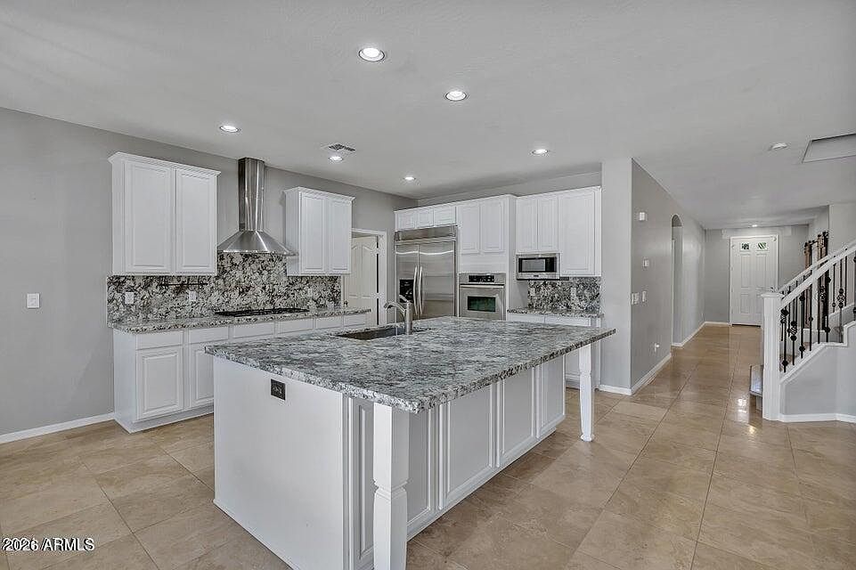2717 E Teakwood Pl photo 5