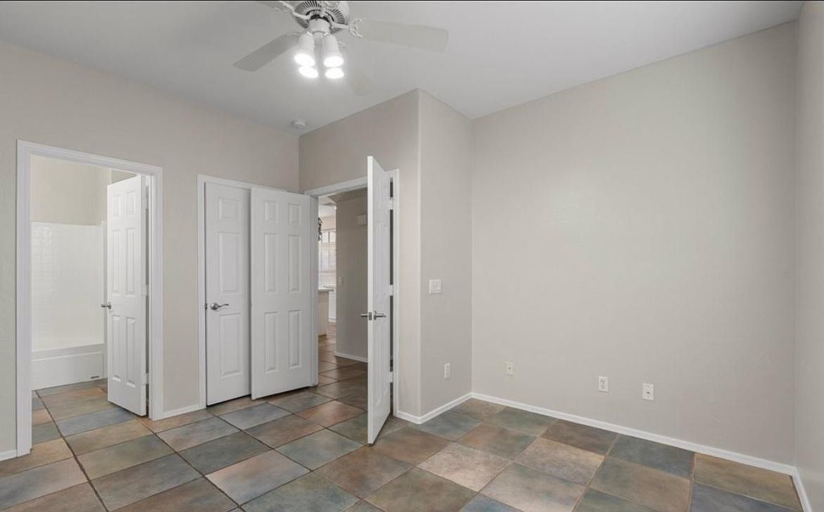 203 W Nolan Way photo 5