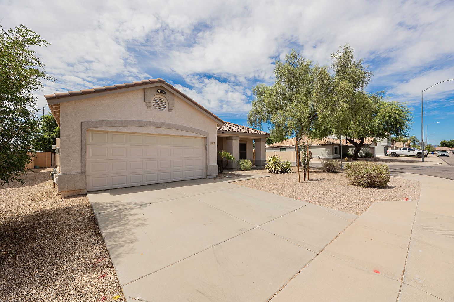 3864 S Emery Cir