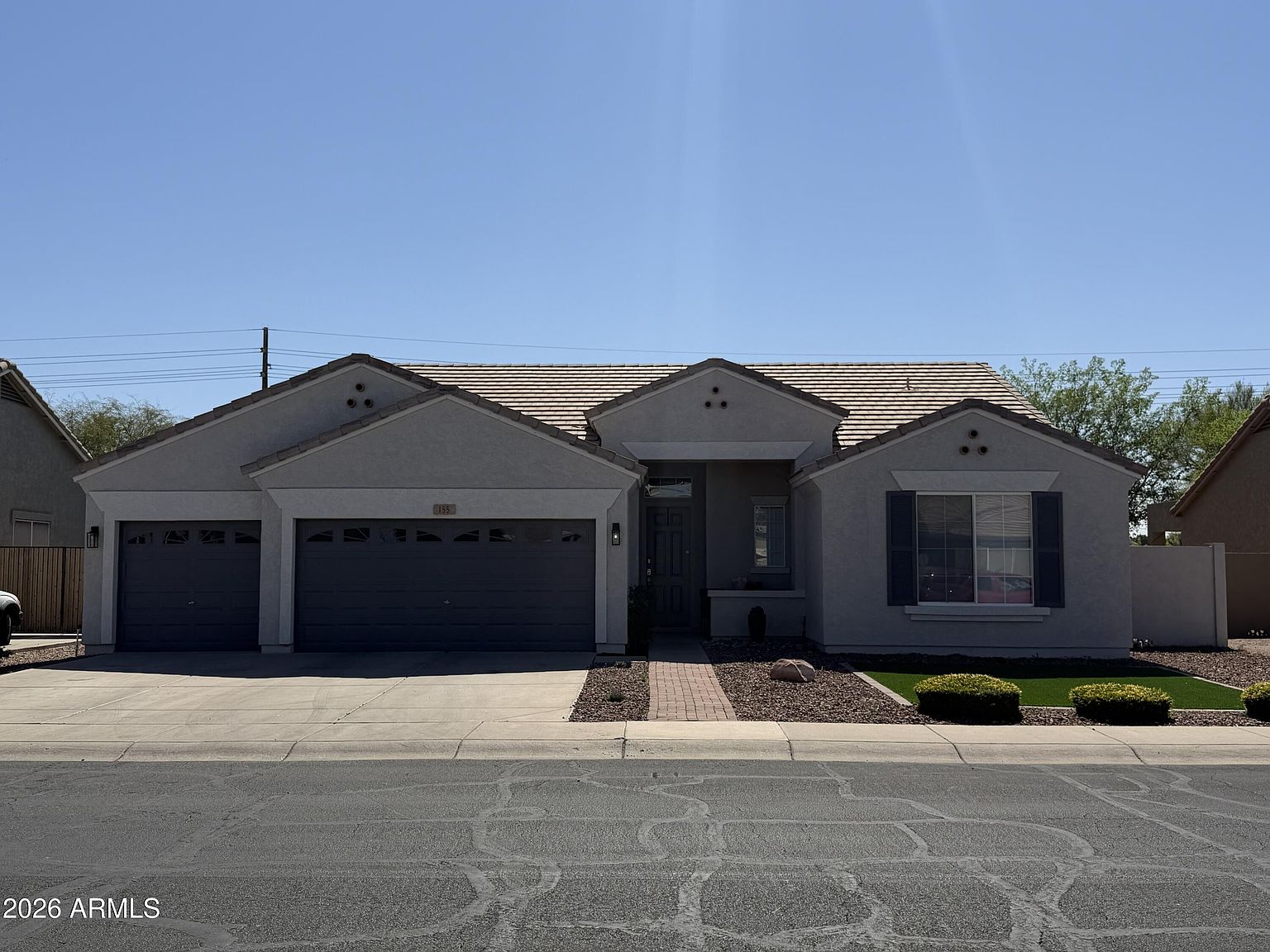 155 E Liberty Ln photo 2