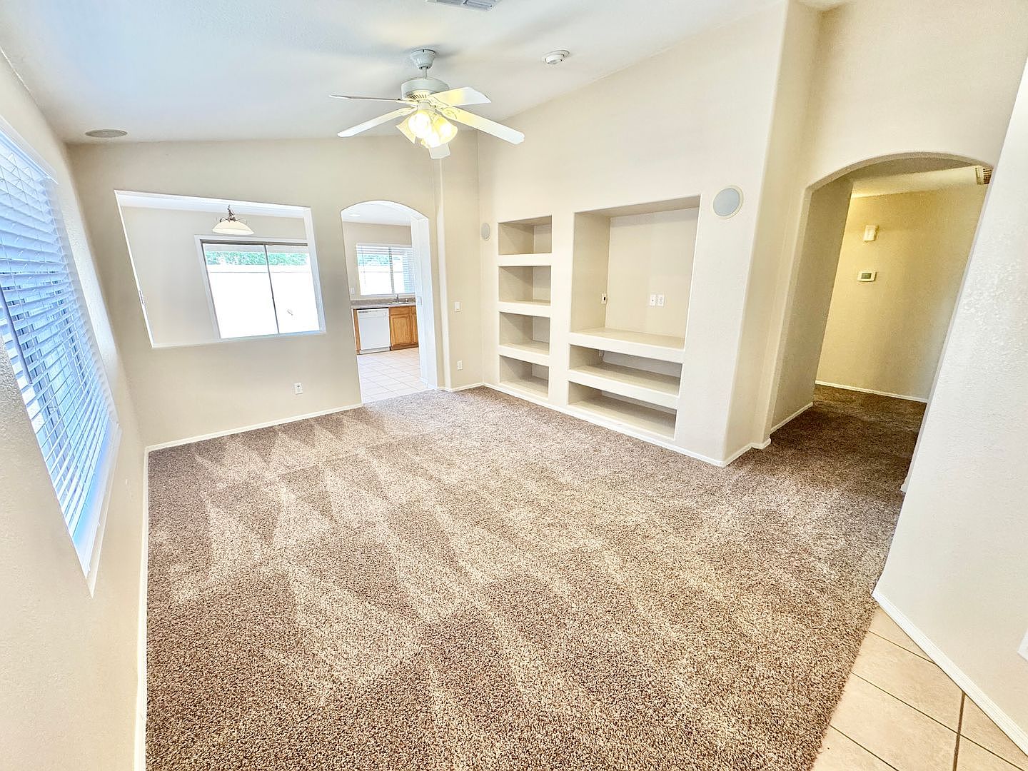 35 N 123rd Dr Avondale, AZ 85323 photo 4