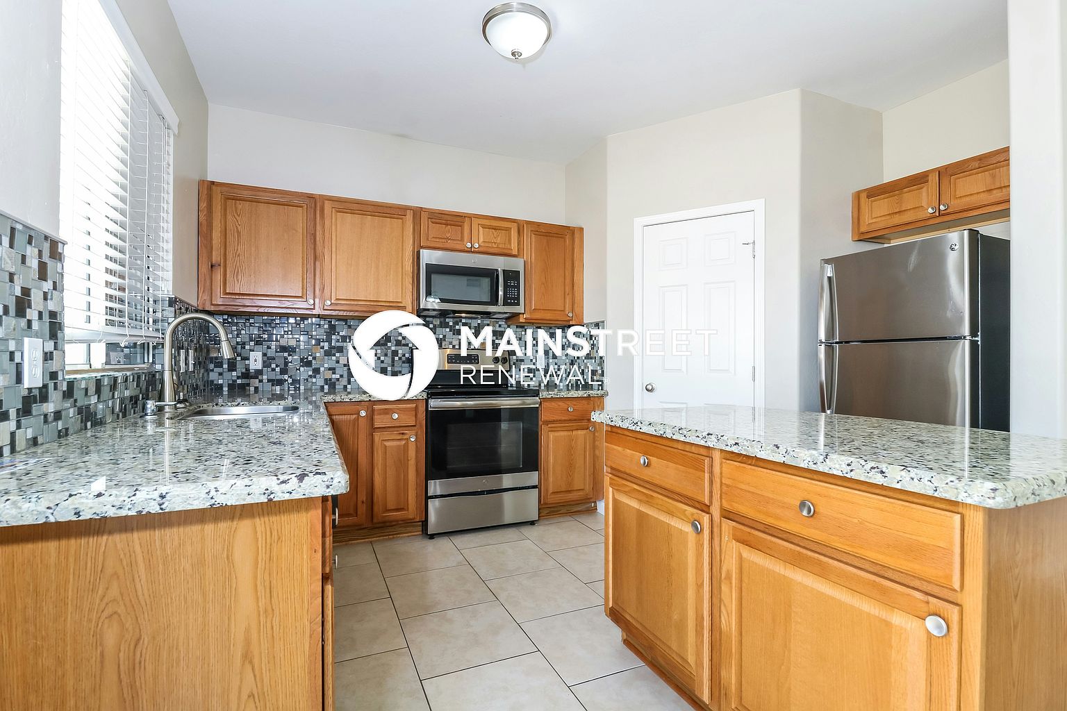 12168 W Yuma St photo 5