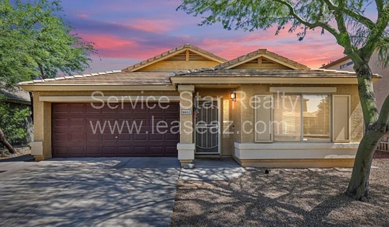 16652 W Latham St photo 2