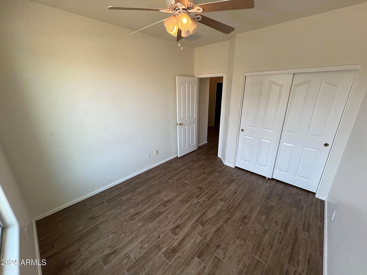 17038 W Young St photo 5
