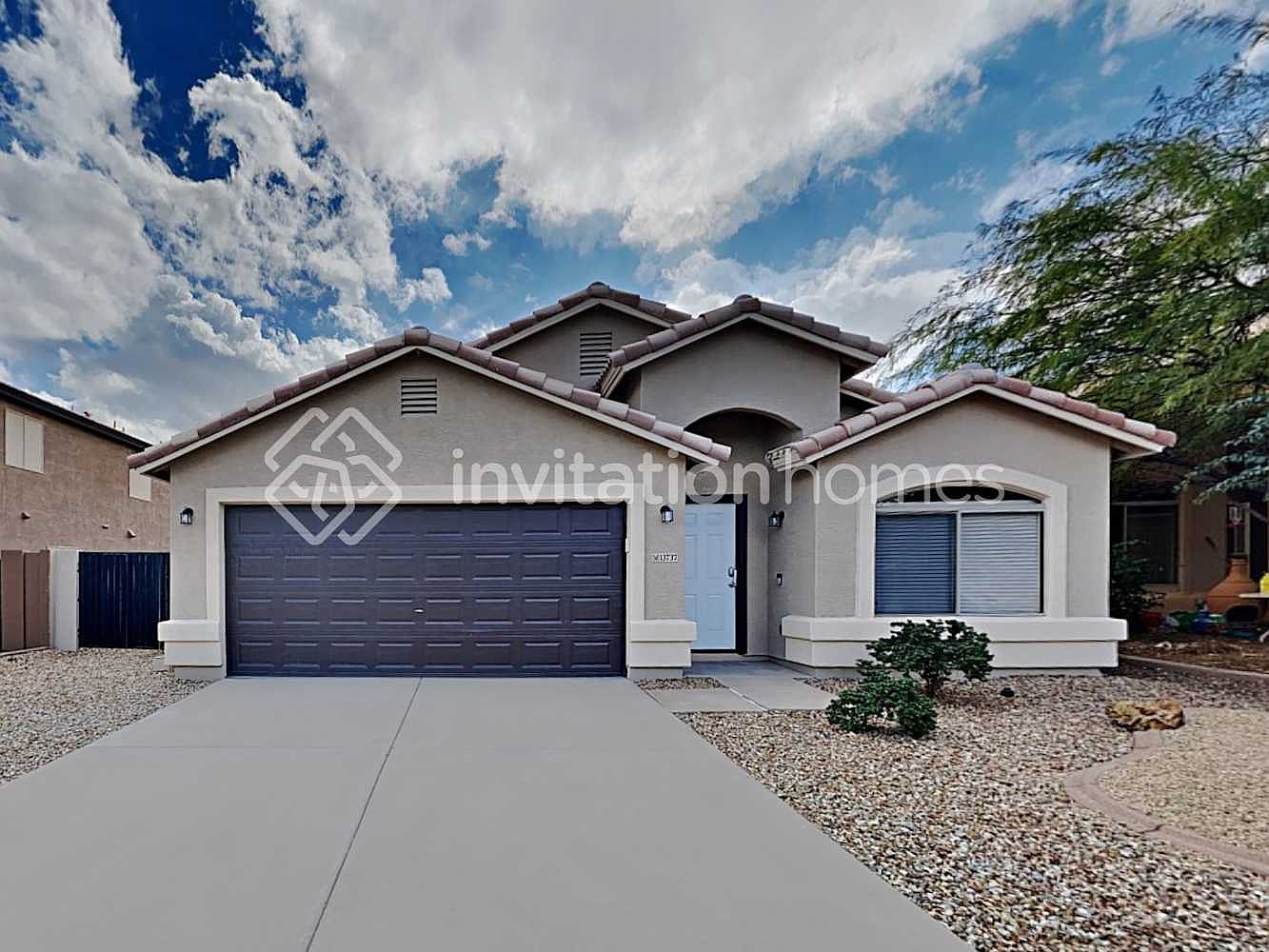 13737 W Solano Dr Litchfield Park, AZ 85340 photo 3