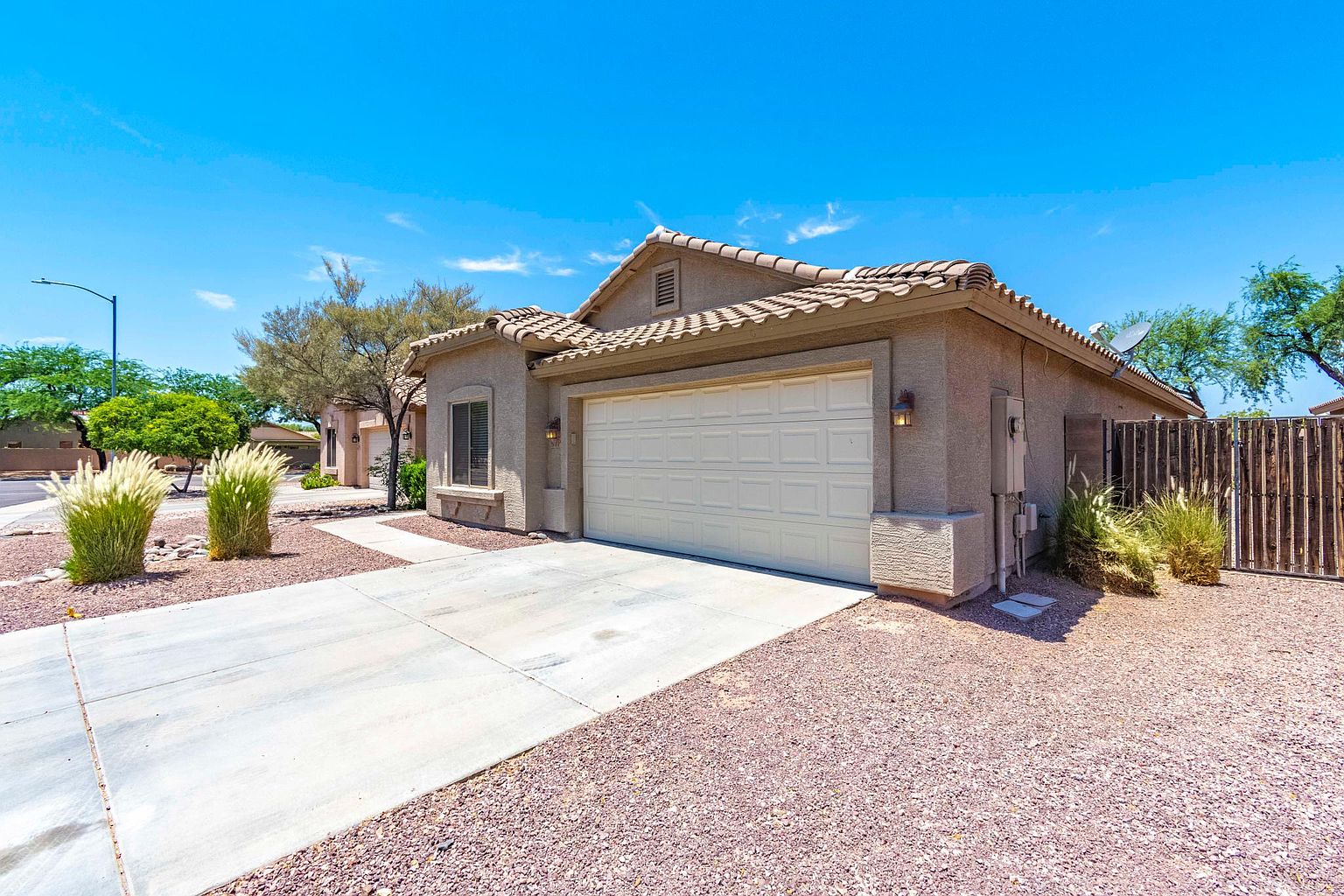 15524 N 156th Ln photo 2