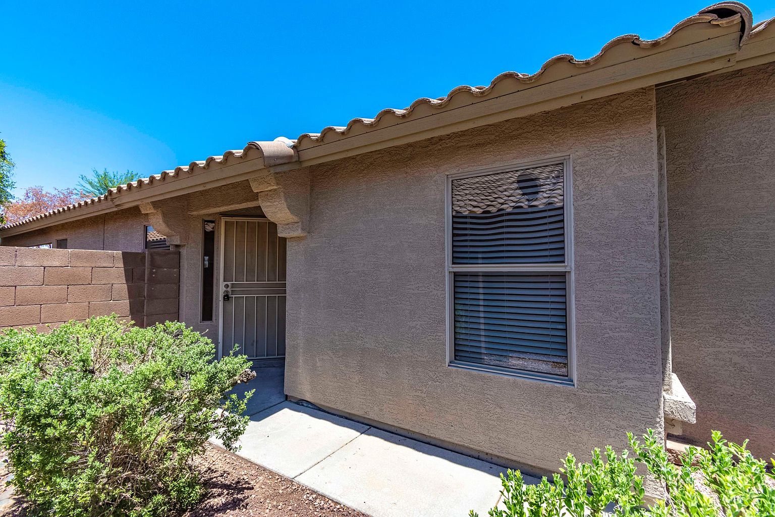 15524 N 156th Ln photo 4