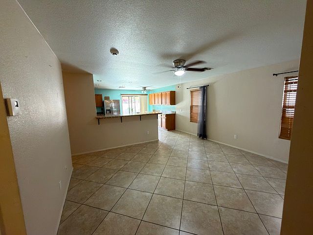 15803 W Crocus Dr photo 4