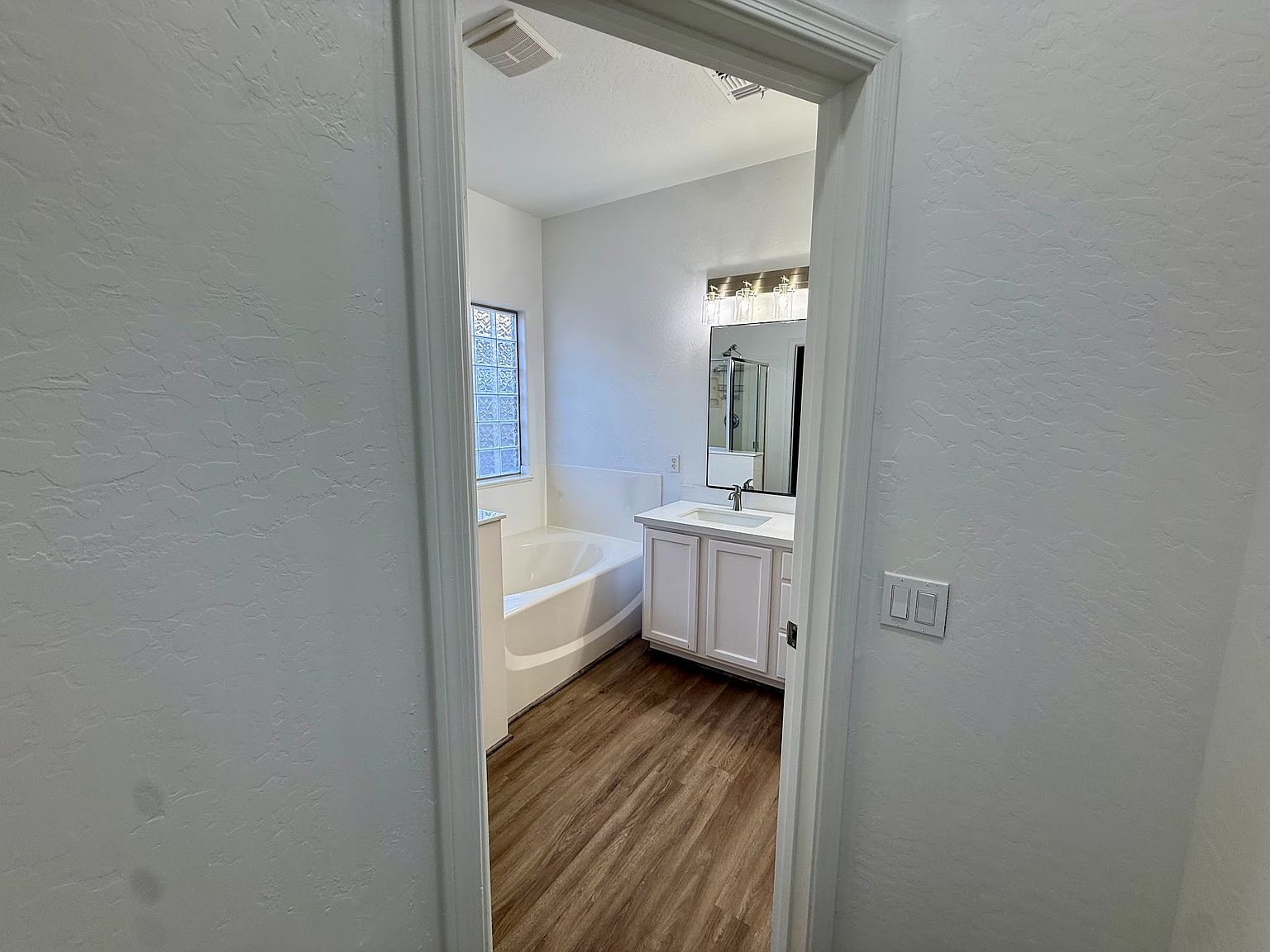 15238 W Custer Ln Surprise, AZ 85379 photo 3