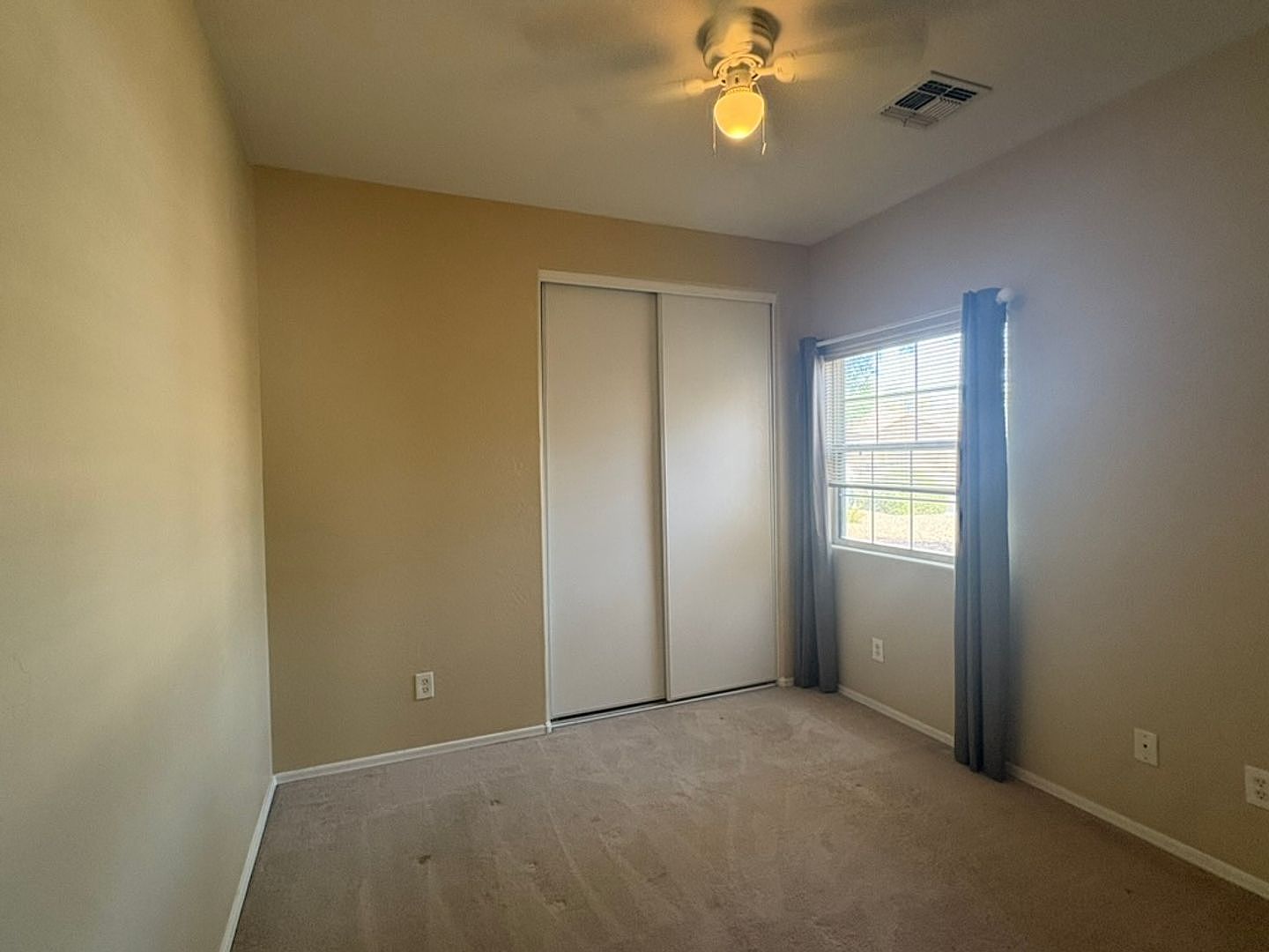 15337 W Port Au Prince Ln Surprise, AZ 85379 photo 4