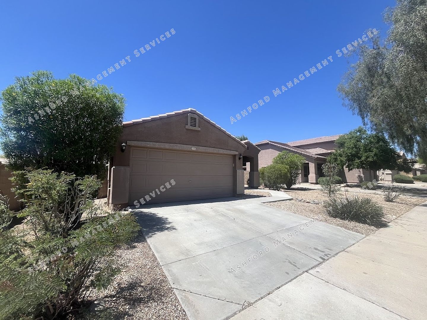 2046 S 171st Dr photo 2