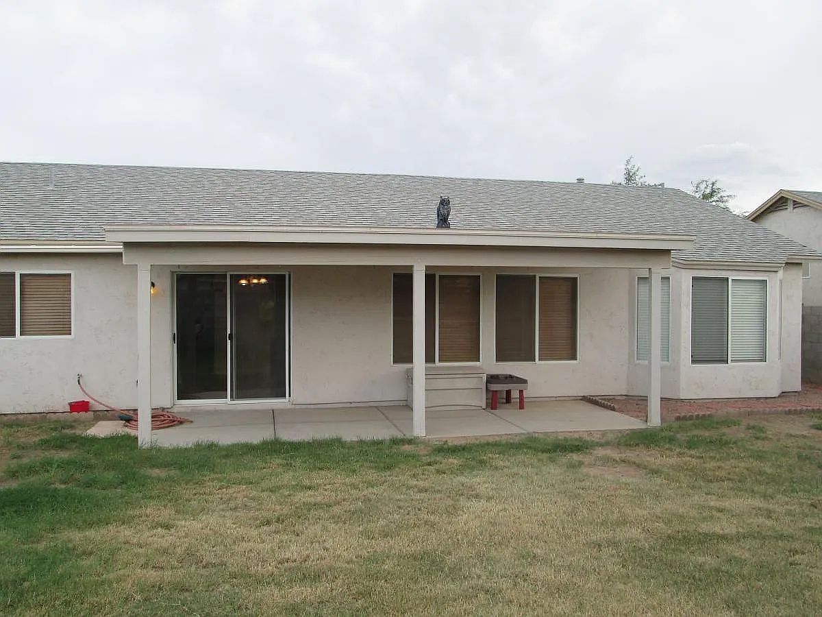 1370 E Cactus Bloom Way photo 3