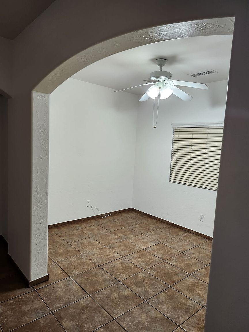 12410 N 130th Ln photo 5