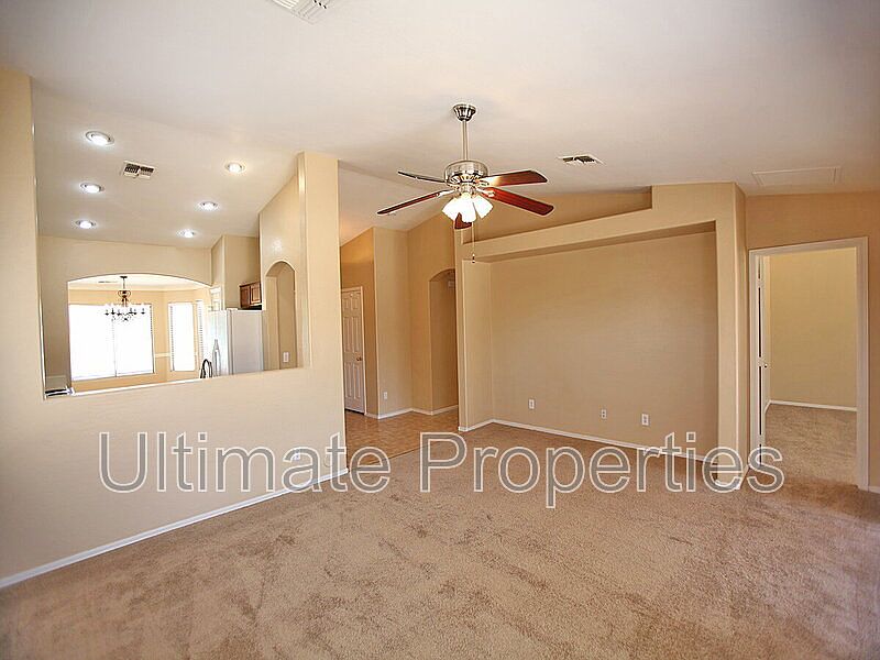 2333 W Maldonado Rd photo 3