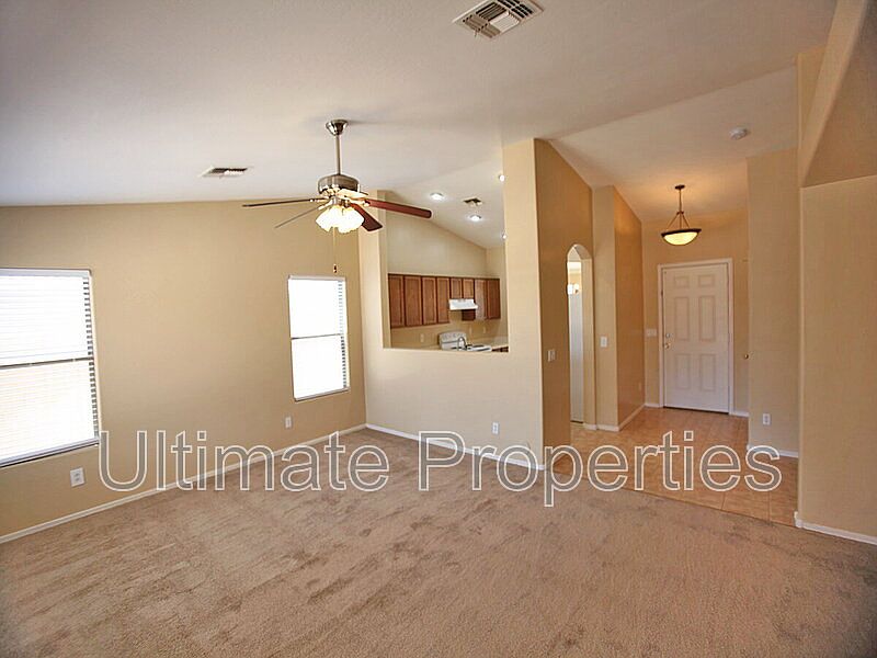 2333 W Maldonado Rd photo 2