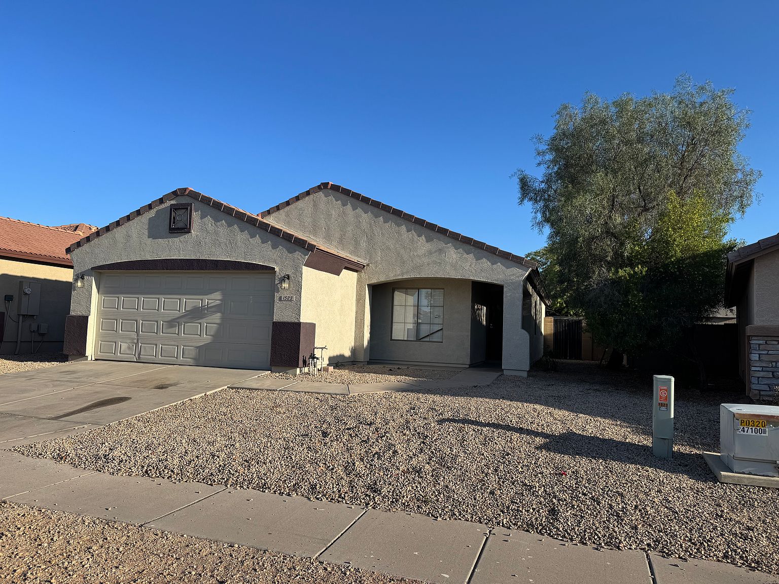 1523 W Nancy Ln photo 2