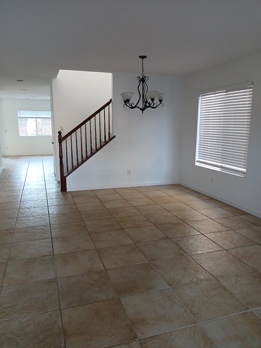 333 Spring Canyon Way photo 4