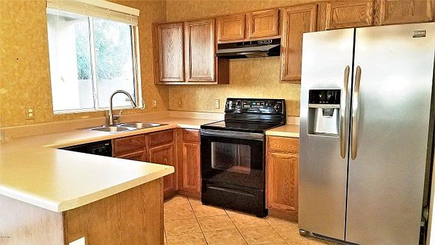 4166 E Betsy Ln photo 3