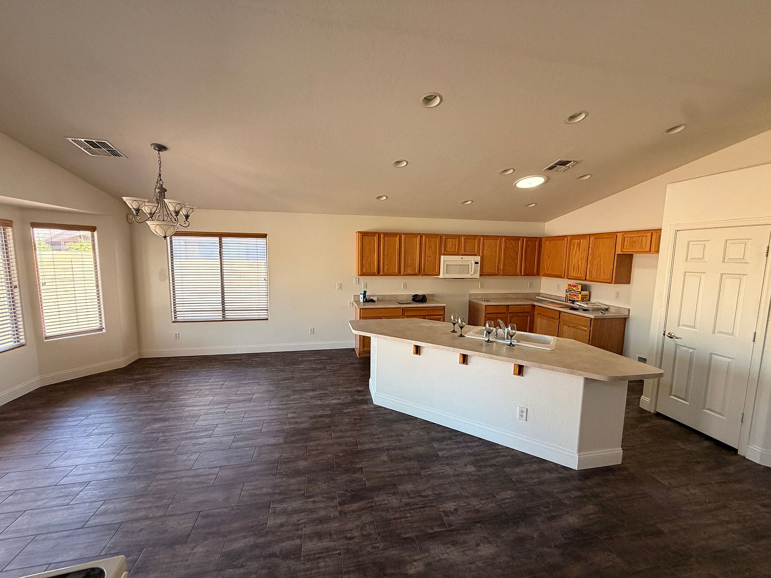 12826 W Windrose Dr photo 4