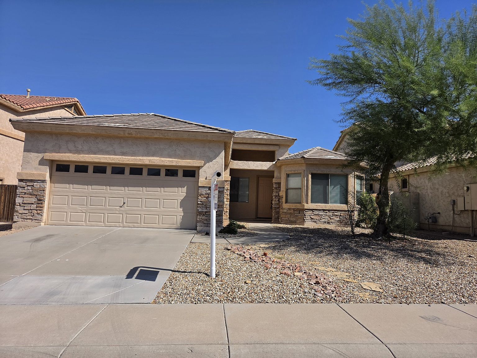 13426 W Jacobson Dr photo 2