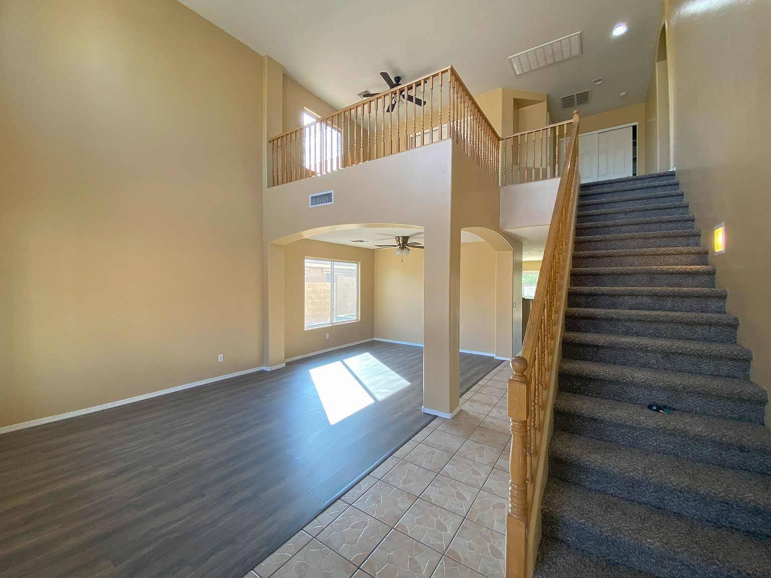15119 W Washington St photo 3