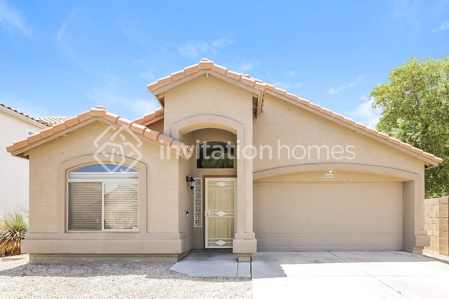 16255 W Moreland St Goodyear, AZ 85338 photo 3